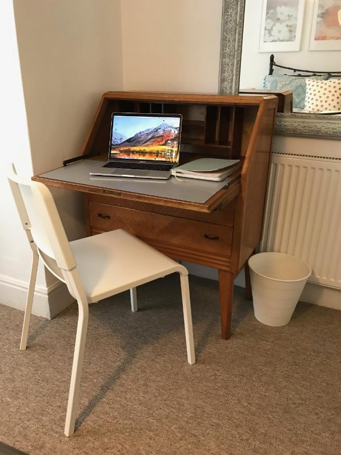 Amazing Apartment, Private Garden, Off Street Parking Brighton Eksteriør billede